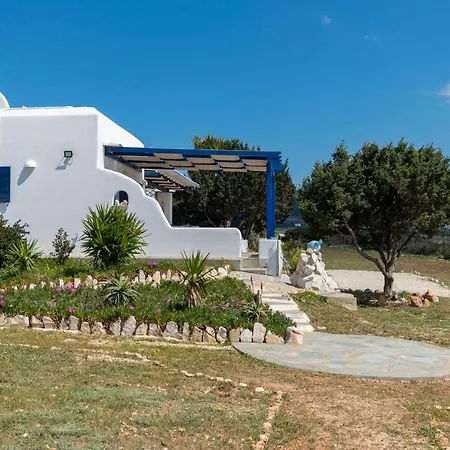 Cycladic In Парос